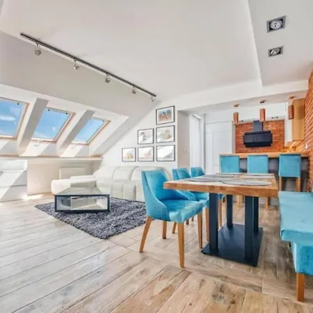 Close-golden - Cozy And Bright - Great Location &swietej Barbary