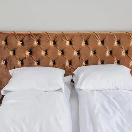 Close-golden - Cozy And Bright - Great Location &swietej Barbary Lägenhet *