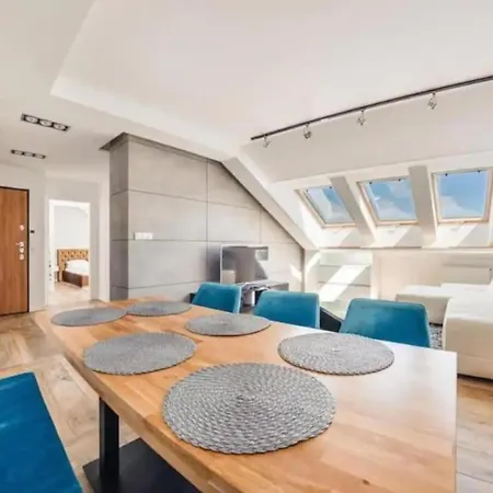 Close-golden - Cozy And Bright - Great Location &swietej Barbary Gdańsk