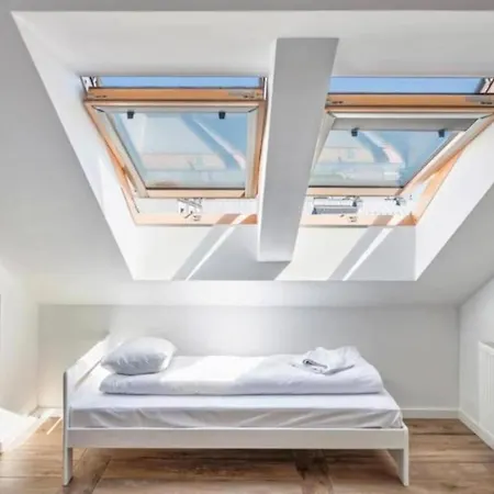 Lägenhet Close-golden - Cozy And Bright - Great Location &swietej Barbary