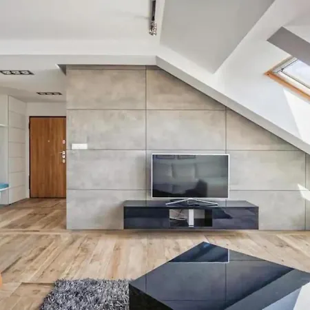 Appartement Close-golden - Cozy And Bright - Great Location &swietej Barbary