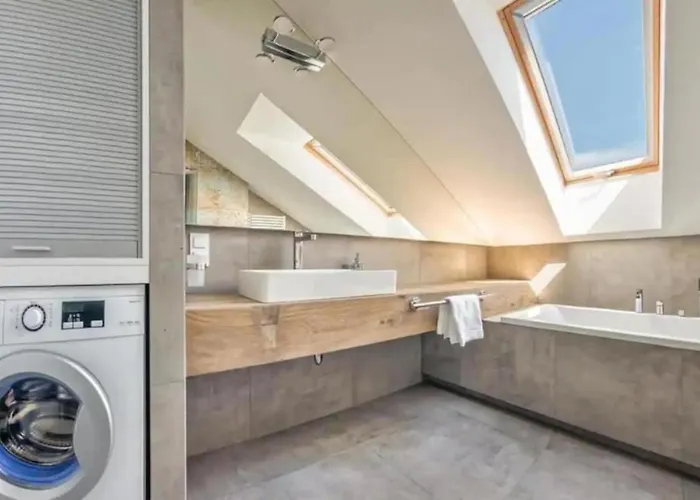 Apartman Close-golden - Cozy And Bright - Great Location &swietej Barbary *