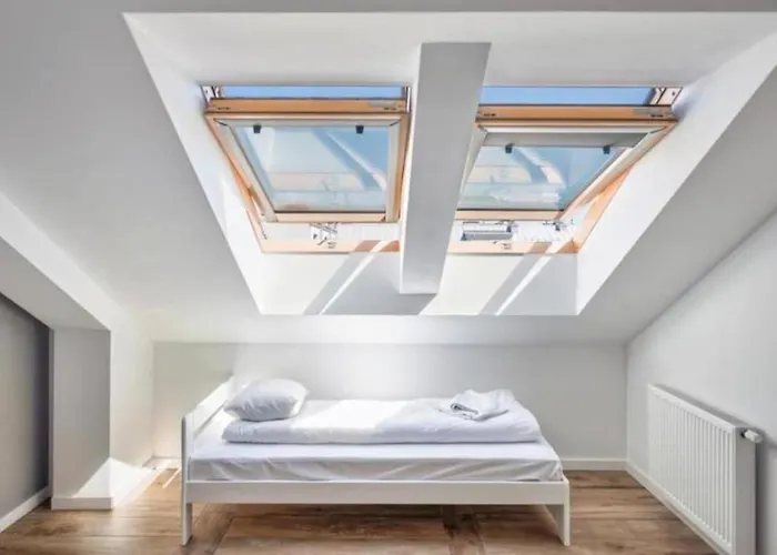 Apartman Close-golden - Cozy And Bright - Great Location &swietej Barbary