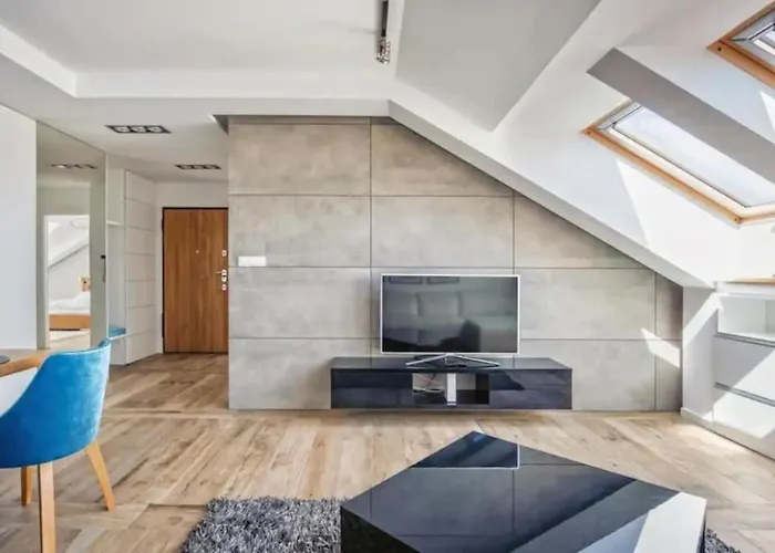 Apartman Close-golden - Cozy And Bright - Great Location &swietej Barbary